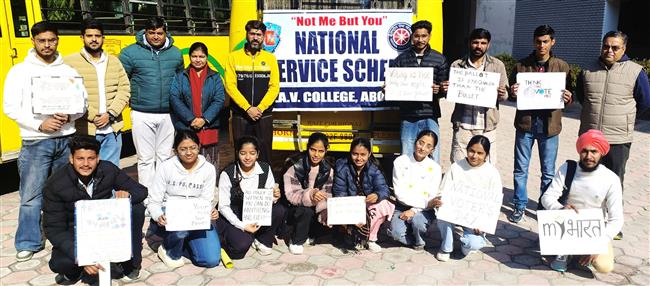 NATIONAL VOTERS' DAY CELEBRATED AT DAV COLLEGE ABOHAR