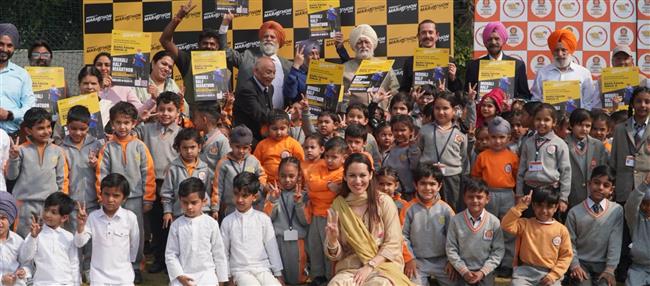 BRITISH ULTRA-RUNNER JACK FAINT VISITS PARAGON SENIOR SECONDARY SCHOOL