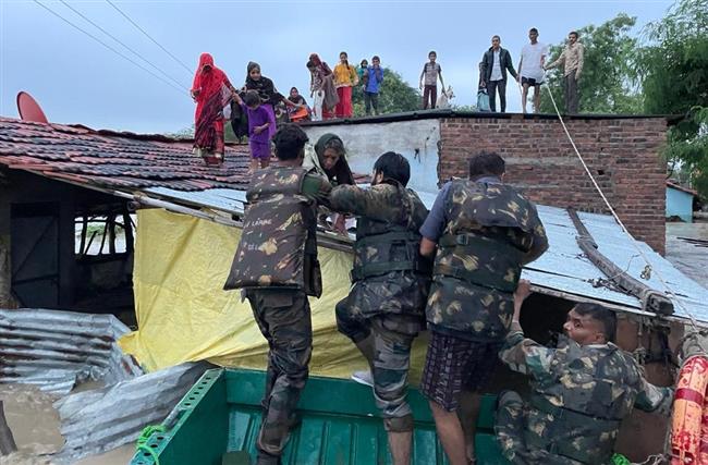 ARMY LAUNCHES RESCUE OPERATION IN KOTA