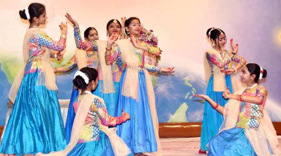 CHILD ARTISTS PRESENT CULTURAL PERFORMANCES AT GYAN SAROVAR