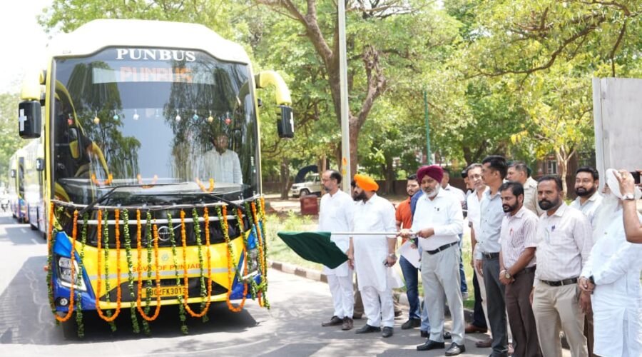 CHEEMA FLAGS OFF 5 NEW SUPER INTEGRAL VOLVO COACHES ENROUTE DELHI AIRPORT