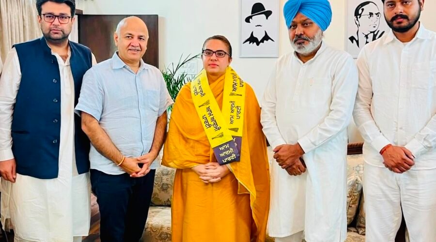 LIQUOR BARON DODA’S DAUGHTER-IN-LAW SUHANI JOINS AAP