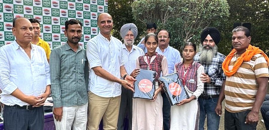 JAKHAR TRUST’S “SHIKSHA KRANTI”: 50 MERITORIOUS STUDENTS GET LAPTOPS
