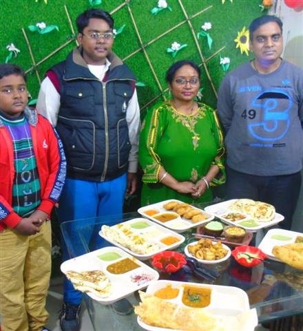 स्टफ्ड इडली और चाप पकौड़ा खाने के शौकीनों केे लिए कृष्णा फूड्स ने खोला आउटलेट