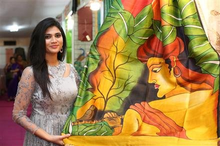 HANDLOOM INDIA EXHIBITION BEGINS AT HIMACHAL BHAWAN