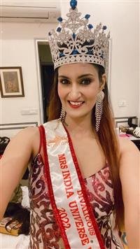 SHVETA DAHDA QUALIFIES FOR MRS INDIA UNIVERSE WORLD