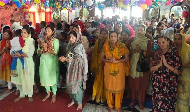 श्री सनातन धर्म मंदिर में श्री राम नवमी पर्व धूमधाम से मनाया गया