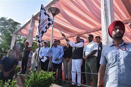 CHANDIGARH HOSTS FIRST-EVER SPORTS CARNIVAL FOR THE WHEELCHAIR BOUND