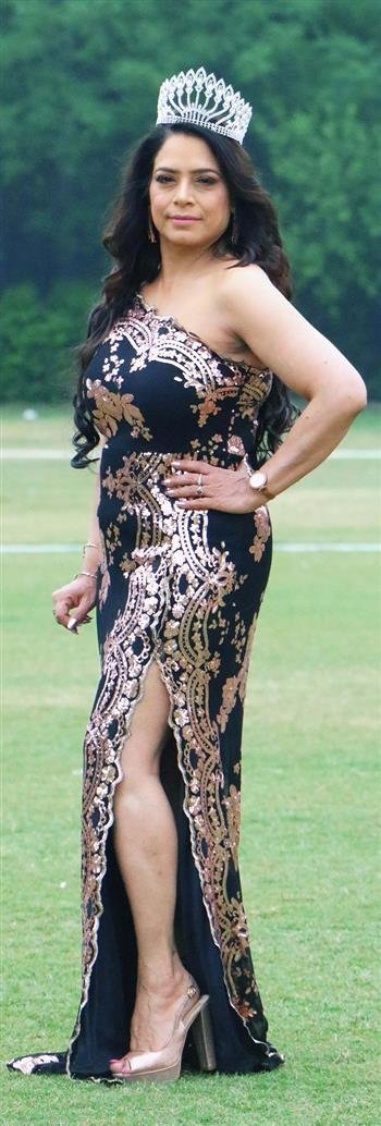 चंडीगढ़ की उद्यमी  सोनू सेठी हुर्रिया ने जीता ‘मिसेज रॉयल इंडिया इंटरनेशनल 2022’ खिताब