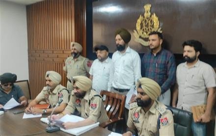 TWO ARRESTED WITH POPPY HUSK AND INTOXICATING TABLETS