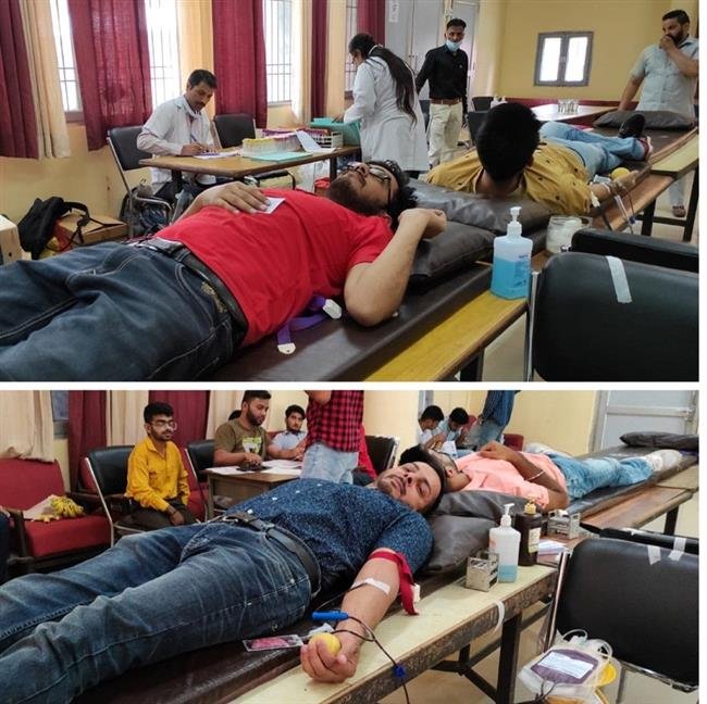 PU ORGANISED BLOOD CAMP IN COLLABORATION WITH PGIMER