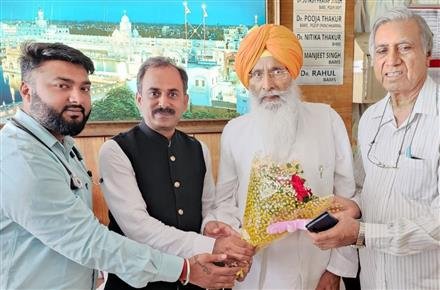 SUKHDEV SINGH DHINDSA VISITS HIIMS FOR MEDICAL CHECKUP; ASSURES TO PROMOTE AYURVEDA