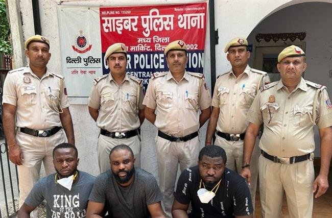 NOTORIOUS GANG OF INTERNATIONAL ONLINE FRAUDSTERS BUSTED, 3 NIGERIAN ARRESTED