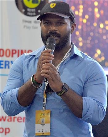 सतीश ने युवा एथलीटों को उत्कृष्टता प्राप्त करने के लिए डोपिंग से दूर रहने का किया आह्वान