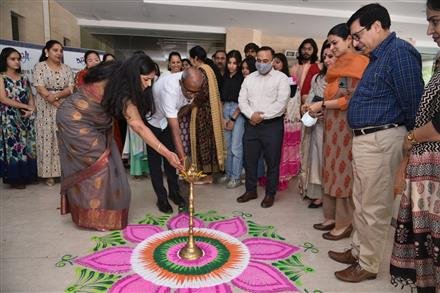 'SUVYAN 2022' HELD: FINAL DESIGN COLLECTION OF NIIFT TEXTILE DESIGN STUDENTS SHOWCASED