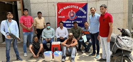 DELHI POLICE OPERATION CELL ARRESTED TWO AFRICAN NATIONALS DRUG PEDDLERS WITH HEROIN VALUING HUNDRED OF CRORES