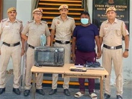 CYBER POLICE BUSTED ‘EMI LOAN FRAUDS’ RACKET