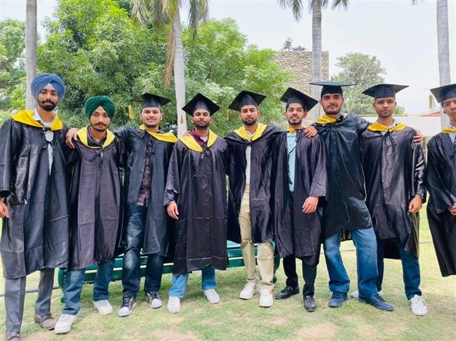 पीजीजीसी-11 का 64वां वार्षिक दीक्षांत समारोह सम्पन्न