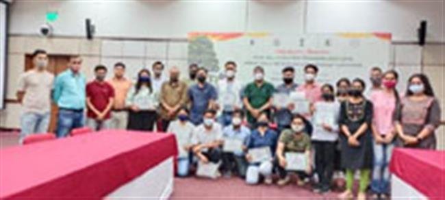 ‘पक्षी पहचान और मूलभूत पक्षी विज्ञान’ पाठ्यक्रम का चौथा बैच पूरा