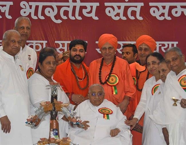 SPIRITUALITY CAN ONLY SHOW THE RIGHT PATH IN PRESENT ERA : SWAMI SOMESHVARANAND SARASWATI