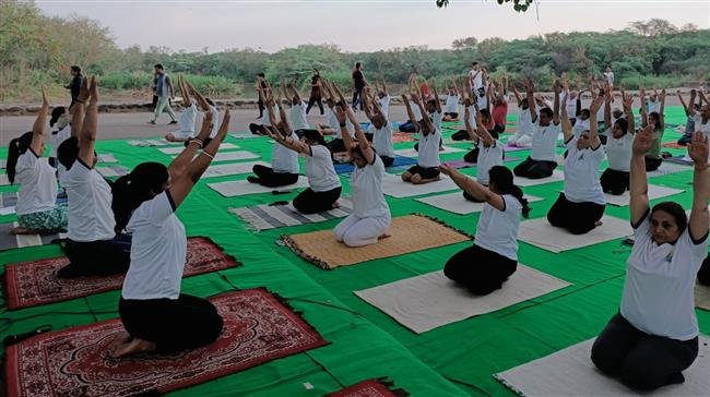 भाजपा ने 83 जगह किये योग दिवस के कार्यक्रम,   सुखना लेक पर हुआ मुख्य कार्यक्रम  ,बड़ी संख्या में लोगों ने किया योग
