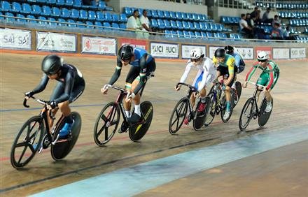RONALDO SINGH ADVANCES TO SEMIFINAL IN SPRINT EVENT