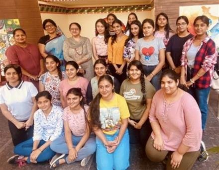 MCM HOLDS 3-DAY WORKSHOP ON LIPPAN ART