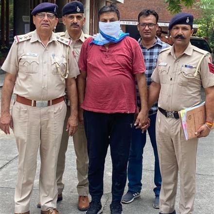 ACCUSED OF CHEAT ASHISH GOEL, FLED AWAY FROM POLICE CUSTODY, NABBED FROM RAJASTHAN BY PO CELL OF CHANDIGARH