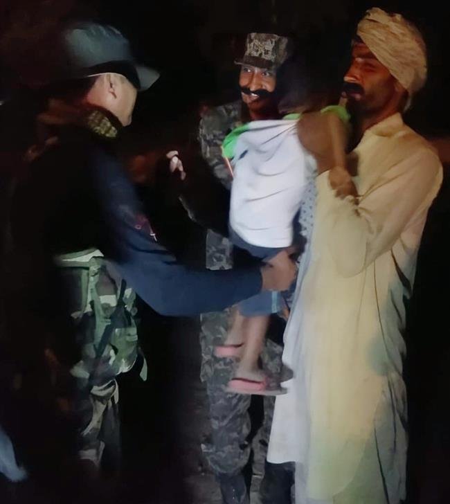 GOOD GESTURE: BSF HANDS OVER ONE PAKISTANI CHILD TO PAK RANGERS  IN FEROZEPUR SECTOR
