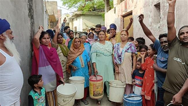 घरों में नहीं पहुंच रहा पानी, बाशिंदे झेल रहे परेशानी
