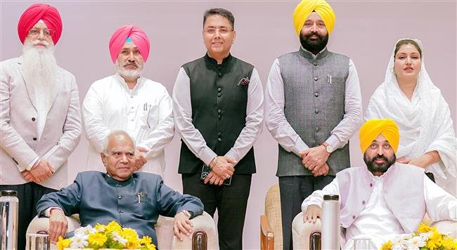 GOVERNOR ADMINISTERS OATH TO FIVE NEW MINISTERS IN BHAGWANT MANN LED CABINET