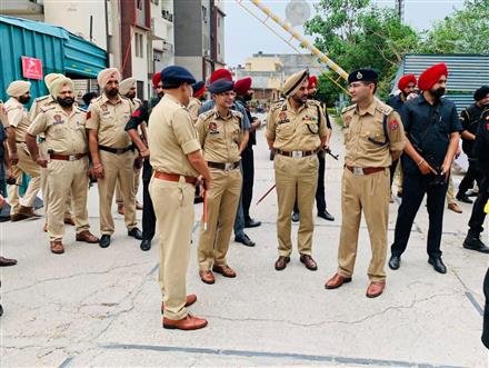 DGP GAURAV YADAV LEADS FROM FRONT AS  POLICE CONDUCTS CORDON & SEARCH OPERATIONS ACROSS STATE