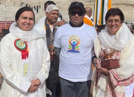 BRAHMA KUMARIS CONDUCT MEDITATION AT WORLD’S HIGHEST HEIGHT PANGONG LAKE