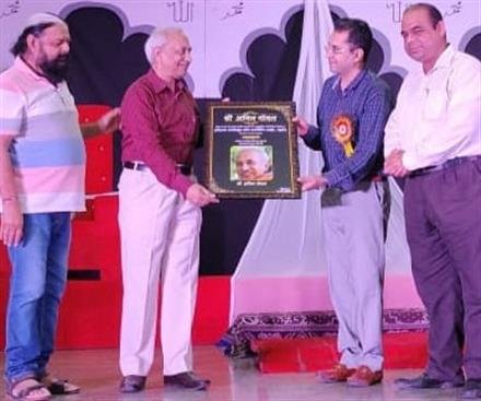 हिपा का बहुभाषी ड्रामा फेस्टिवल शुरू, पहले दिन हुआ तख़्त नाटक का मंचन