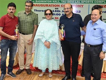 VINOD MITTAL, AVASTHI WIN DISTRICT BADMINTON CHAMPIONSHIP