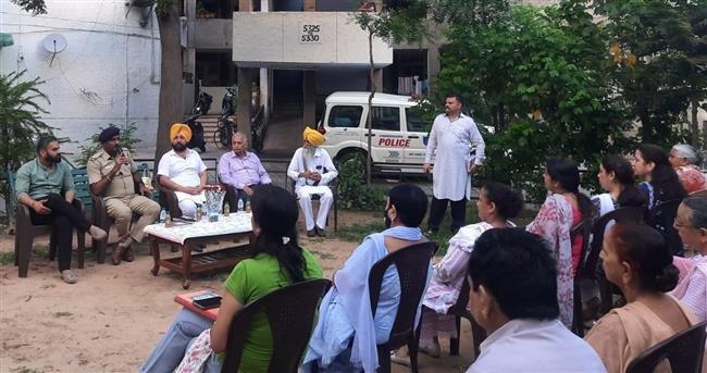 जनता और पुलिस के बीच संवाद पुल के सामान: एसएचओ