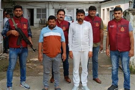 DELHI POLICE NABBED TWO REWARDED FRAUDSTERS CHEATING JOB SEEKERS