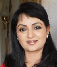 UPASANA SINGH FILES CASE AGAINST MISS UNIVERSE HARNAAZ SANDHU ON BREACH OF AGREEMENT