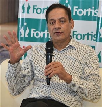 स्वस्थ जीवनशैली के साथ रेगुलर मेडिकल फॉलो अप से दूसरे कार्डियक अरेस्ट को 45% तक रोकने में मदद मिल सकती है: डॉ. आर.के जसवाल