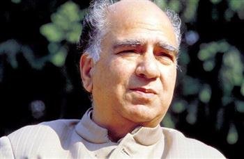 भुखमरी के कगार पर रहने वालों को मुफ्त सहायता दी जानी चाहिये