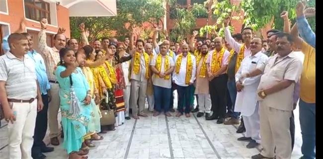 देर से ही सही, लेकिन एकजुट होने की शुरुआत तो हुई : राजेश ठाकुर