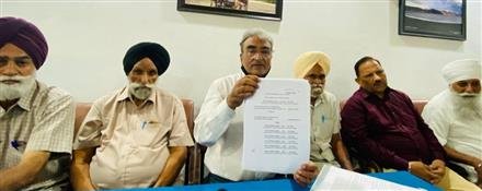 हाई कोर्ट और सुप्रीम कोर्ट के आदेशों के बावजूद भी वंचित हैं सहकारी बैंक के पेंशनर्स