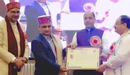 PROFESSOR MANISH VERMA GETS DISTINGUISHED ALUMNI AWARD AT HPU