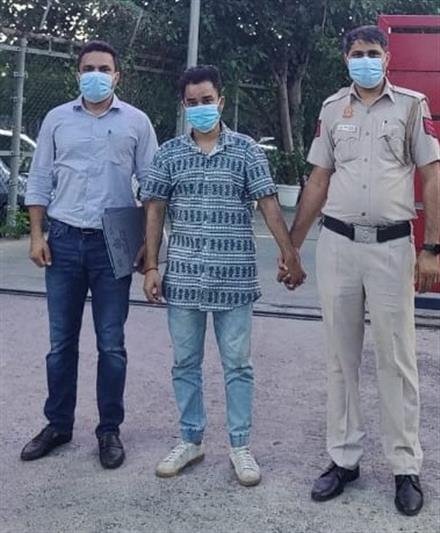 HIGH PROFILE RACKET BUSTED  DUPING PEOPLE ON PROTEXT OF SENDING FOREIGN SHORES, 3  AMONG KABADDI PLAYER, EX SAILOR AND SINGER NABBED