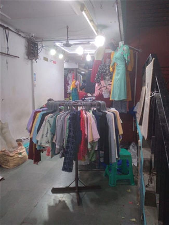 कृष्णा मार्किट में अतिक्रमण ही अतिक्रमण, अधिकारियों ने आँखे मूंदी