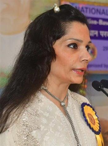 MEDIA PERSONS PLEDGE TO PROMOTE POSITIVITY THROUGH WRITINGS