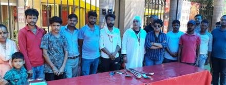 एटीएस में लंगर लगाने के मामले में जान से मारने की धमकी का आरोप