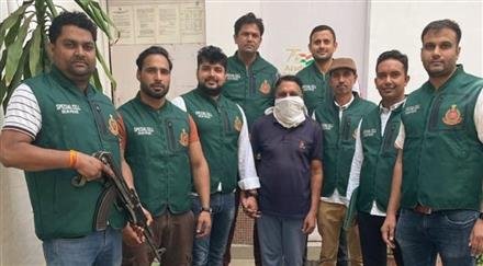 INTERSTATE GANGSTER AND DRUG TRAFFICKER ABRAR  CARRYING A REWARD OF RS. 50,000/- ARRESTED FROM BADAUN