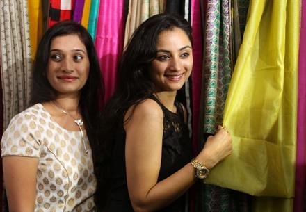 NATIONAL SILK EXPO BEGINS AT HIMACHAL BHAVAN, SHOWCASES BEAUTIFUL SILK WORKMANSHIP