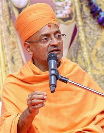 PLACEMENT OF THE FIRST MARBLE PILLAR AT ABU DHABI MANDIR HELD